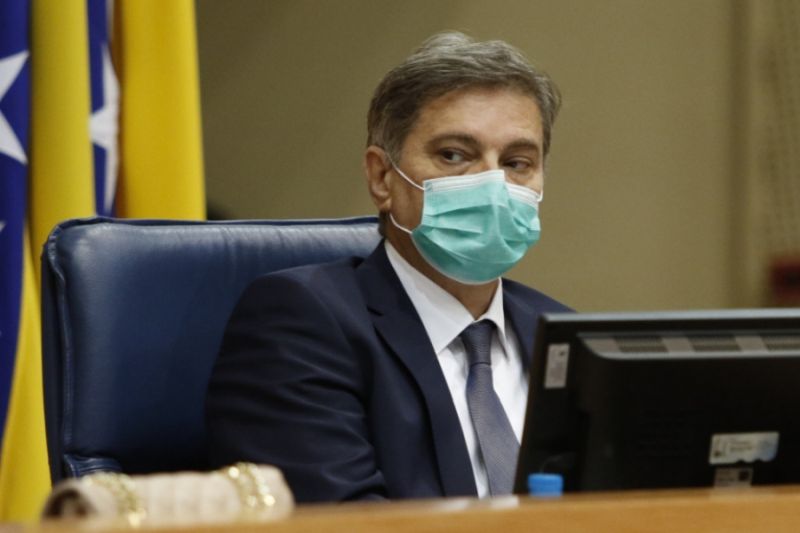 Usvojena inicijativa Denisa Zvizdića za hitnu nabavku Covid vakcina