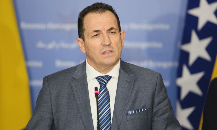 Selmo Cikotić: Osobi koja je uzrokovala nered u Blažuju izrečena mjera protjerivanja