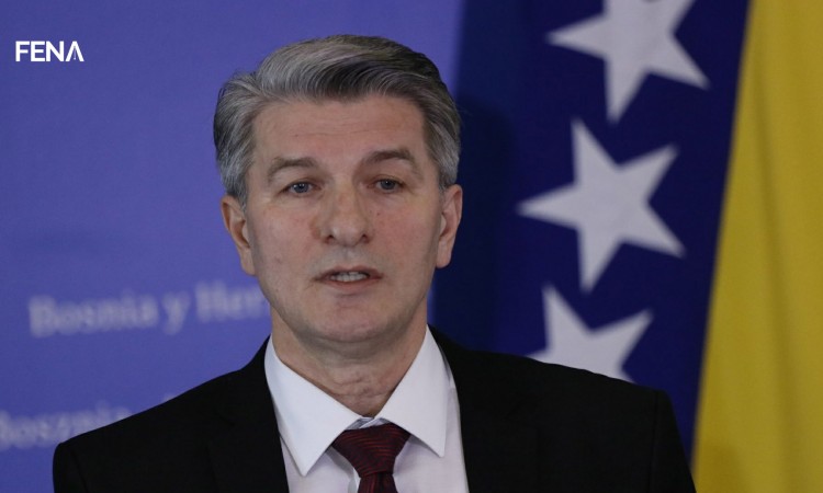 Šemsudin Mehmedović: Otkloniti zakonske prepreke za nabavku vakcina
