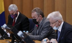 Izetbegović: Čekam vrijeme da Srbi i Hrvati tretiraju predstavnike Bošnjaka kao što Bošnjaci tretiraju druge