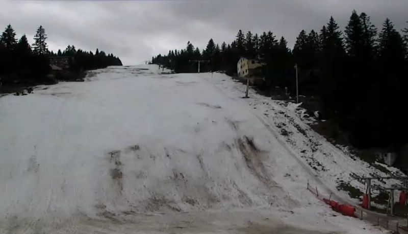 U BiH jutros pretežno oblačno sa slabom kišom, snijeg na planinama