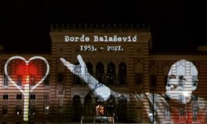 Sarajevska Vijećnica osvijetljena u čast Đorđa Balaševića