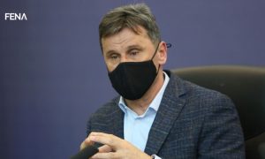 Fadil Novalić: Formiran tim koji će Federaciji BiH nabaviti do 400.000 vakcina