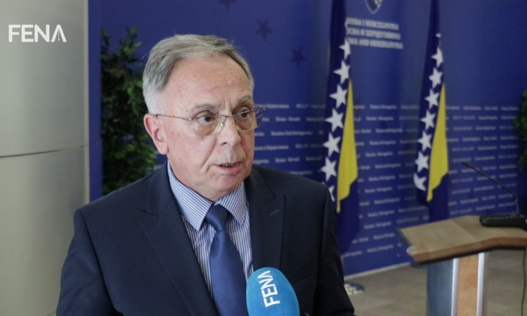 Halid Genjac: Kupovina vakcina obaveza države BiH, evidentno je da SNSD to opstruiše