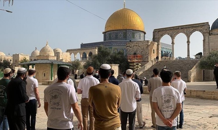 Stotine radikaliziranih Jevreja ušle u kompleks Al-Aqse