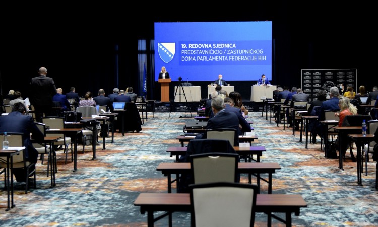 Zastupnici Predstavničkog doma FBiH predlažu mjere za suzbijanje širenja zaraze