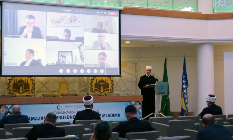 Reis Kavazović: Na sceni su populisti koji ugađaju masama