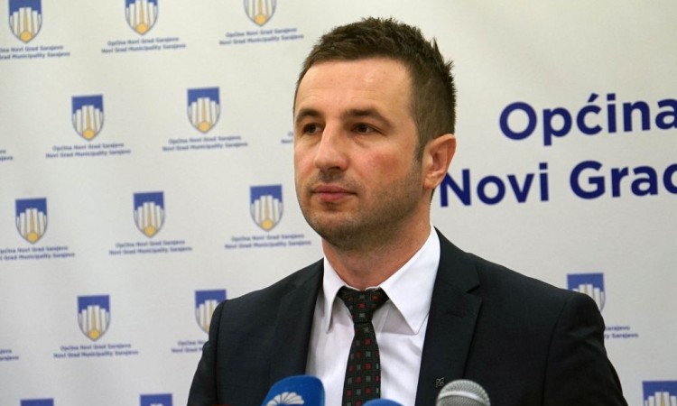 Semir Efendić istupio iz SDA, preuzima Stranku za BiH