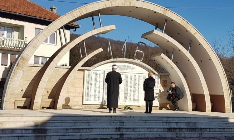 Šefik Džaferović danas na obilježavanju 28. godišnjice zločina nad Bošnjacima u Ahmićima