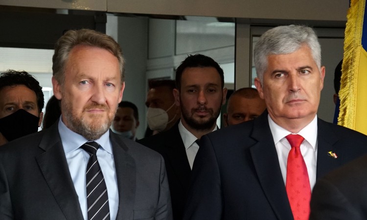 Čović odgovorio Izetbegoviću: Iznijeli ste poznate tvrdokorne političke stavove