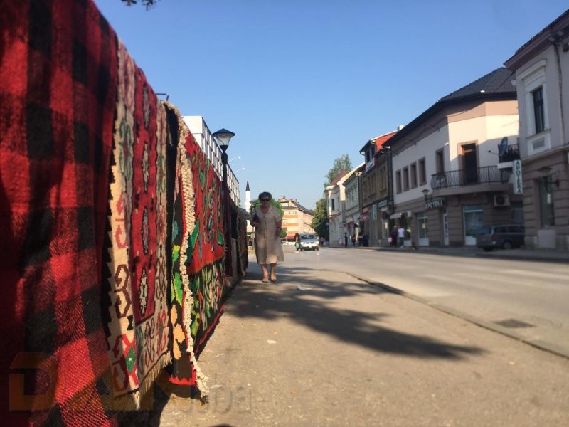 Sunčano uz umjeren porast naoblake poslijepodne, dnevna temperatura do 41 stepen