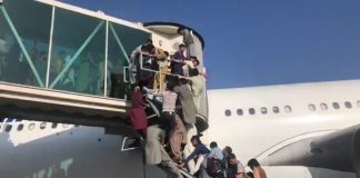 Američke trupe preuzimaju kontrolu nad aerodromom Kabul