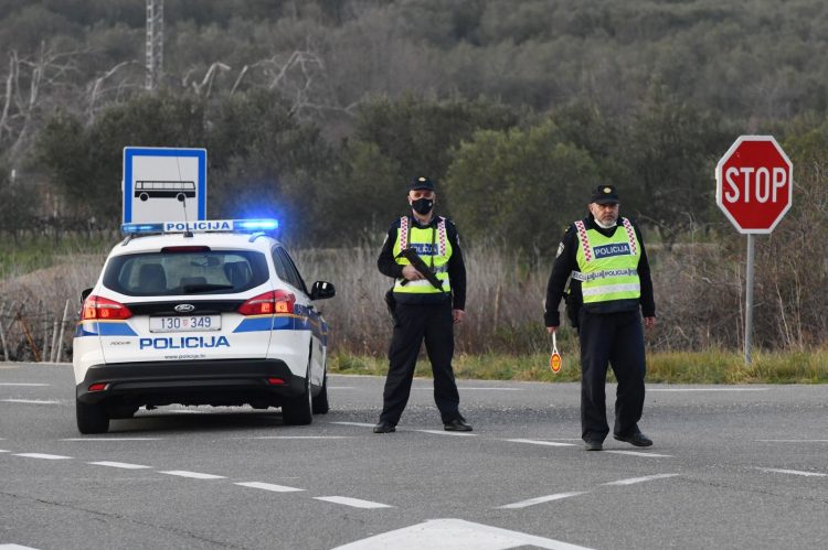 Hrvatska: Jedna žena ubijena, sedmero ranjenih, troje na respiratoru