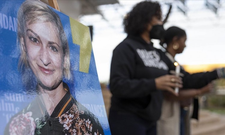 Komemoracija za Hutchins: Prisustvovao i Alec Baldwin