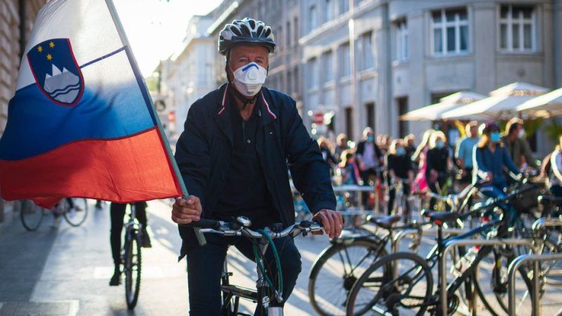 U Sloveniji zabrinutost zbog epidemiološke situacije i lažnih covid potvrda