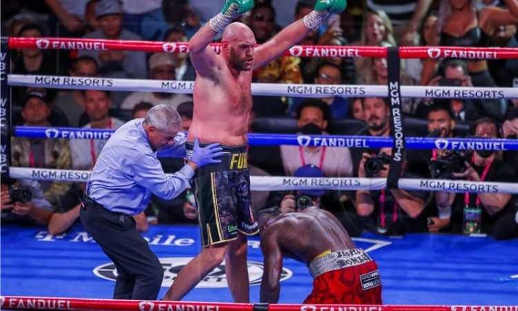 Fury nokautirao Wildera i obranio WBC naslov svjetskog prvaka