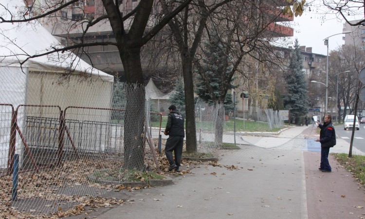 Zeničke ulice bez prodavaca rekvizita i navijača pred večerašnju utakmicu "Zmajeva"