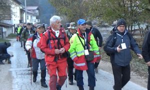 Iz Karaule kod Travnika jutros krenuo Marš mira 'Tihi hod za veliku bol'