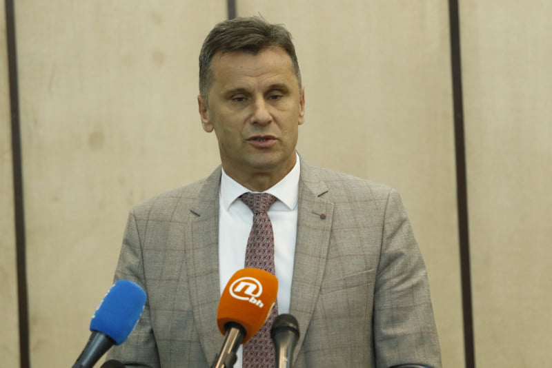 Fadil Novalić pojasnio: Neće se plaćati federalni porez na poklon i nasljedstvo