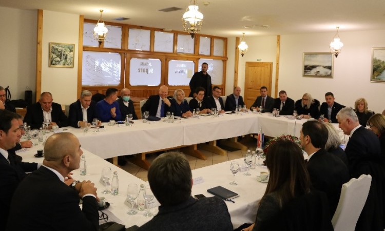 Predsjedništvo HDZ-a BiH o reformi Izbornoga zakona BiH kao ključnog pitanja