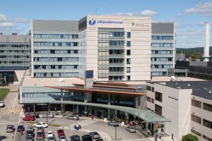 SAD: Uprava bolnice u Bostonu otpustila blizu 200 nevakcinisanih radnika