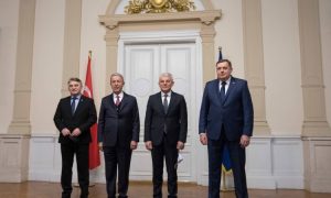 Članovi Predsjedništva BiH ugostili ministra odbrane Turske Hulusija Akara