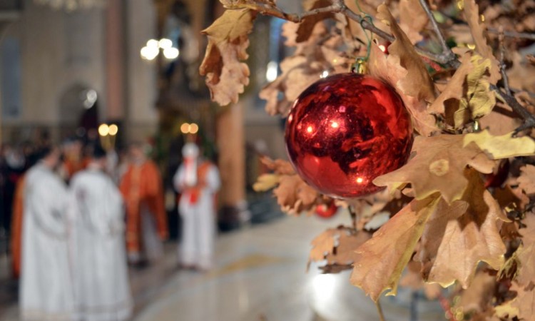 Pravoslavci danas slave Božić, praznik Hristova rođenja