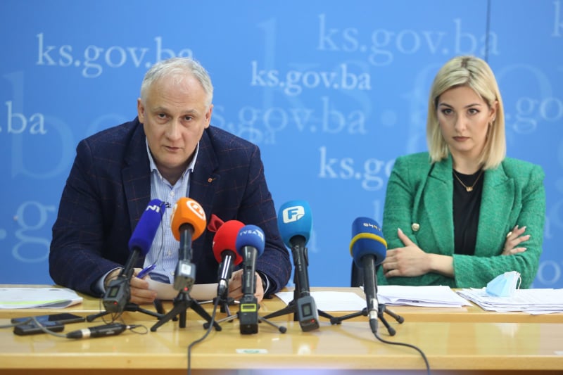 Vranić: Omicron će zahvatiti svakog od nas, razmišljamo o popuštanju mjera