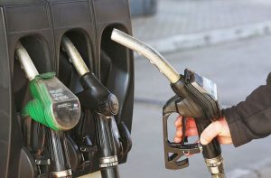 Smanjiti akcize na gorivo, pokrenuta inicijativa jer novac ne ide u gradnju