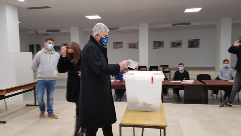 Mudrovanje iz Zagreba: Čović spreman podnijeti ostavku