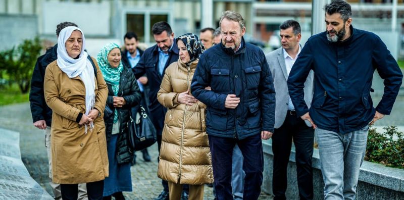 Izetbegović i Ramić u Memorijalnom centru Srebrenica: Podrška će se nastaviti