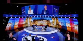 Francuzi biraju predsjednika, Macron u anketama ima prednost