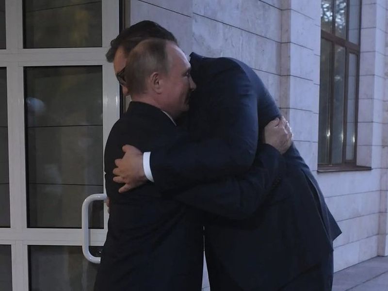 Aleksandar Vučić: Nećemo okrenuti leđa Rusiji, Putin je racionalan, EU ucjenjuje Srbiju