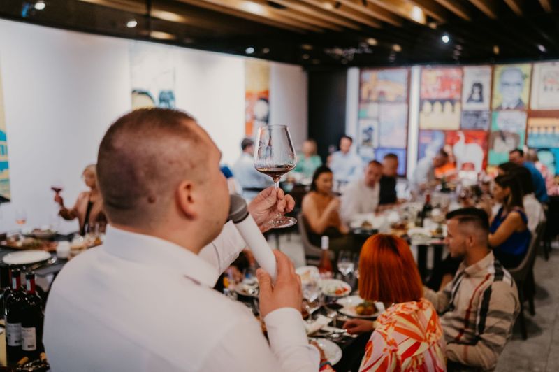 Ugođaj za sva čula: IQOS Club u Travniku organizovao nezaboravan doživljaj