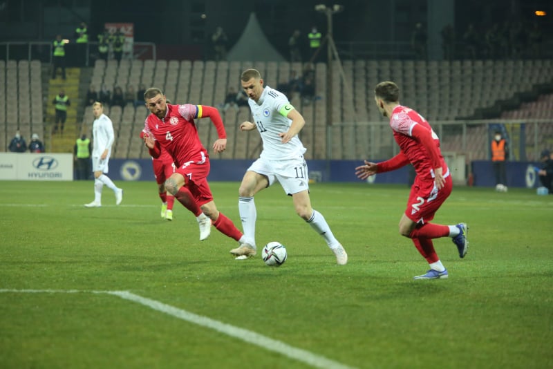 Večeras odluka: Mogu li Crnogorci pasti na Bilinom Polju