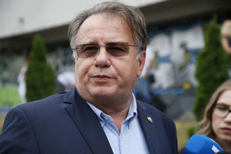 Nermin Nikšić: Žao mi je što smo povrijedili vjerska osjećanja lidera SDA