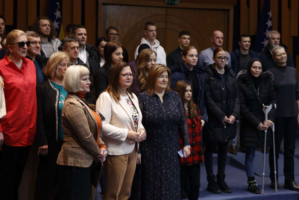 Vrhunskim i zaslužnim sportistima Bosne i Hercegovine uručene novčane nagrade