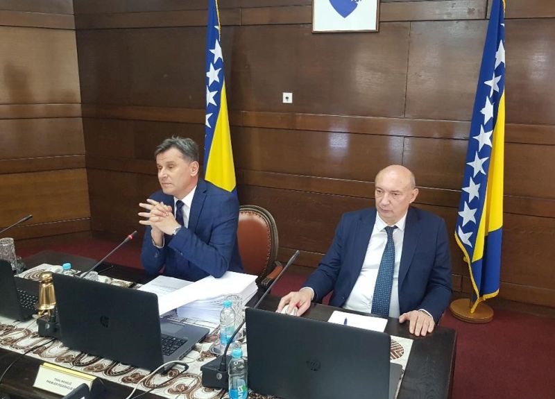 Najniža plata u 2023. godini bit će povećana za 9,85 posto