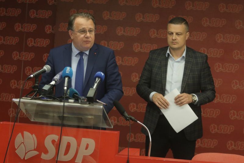 TRIK NIKŠIĆA I MIJATOVIĆA ZA LAIKE: Je li Miletić iskorišten da se sakrije prodaja države i Bošnjaka?