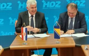 POTPISAN SPORAZUM: Nikšić: Navikli smo da smo izdajnici, Čović očekuje Vladu FBiH do 6. aprila