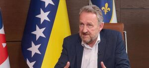 Izetbegović: SDA se neće odreći Komšića i DF-a, Dodik i Čović predaju suverenitet Beogradu i Zagrebu