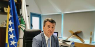 Hadžibajrić: Kavazović smeta jer je progovorio o onome o čemu bošnjački politički prvaci šute