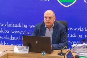 Ružnić pisao Nešiću, Konakoviću i Laketi: Nemamo ništa od Vašeg 'tepanja' u Facebook statusima
