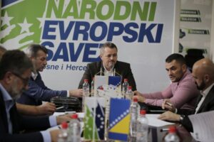 NES: Visoki predstavnik je suspendovao Ustav FBiH kako bi ispunio želje HDZ-a