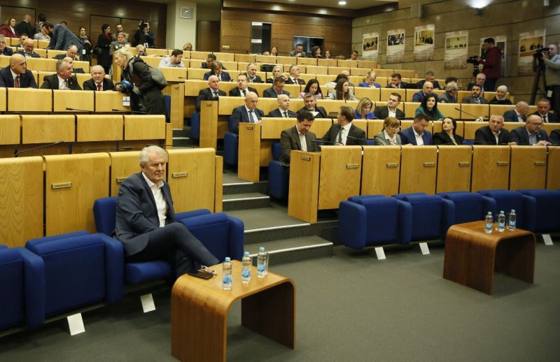 Usvojena Deklaracija SDA protiv miješanja OHR-a u Ustav FBiH