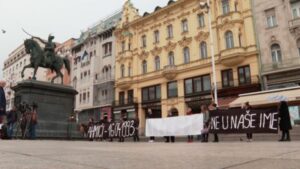 NE U NAŠE IME: U Zagrebu protesti da se Ahmići više nikada ne ponove