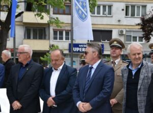 Željko Komšić na obilježavanju Dana Zlatnih ljiljana u Gradačcu