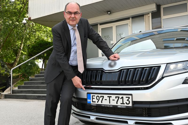 Schmidt se prisjetio datuma: Jedinstvena registracija vozila