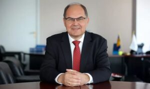 OHR: Schmidt odbio učestvovati u orkestriranoj pozorišnoj predstavi