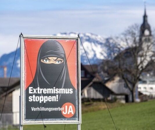 Švicarski parlament odobrio zabranu pokrivanja cijelog lica